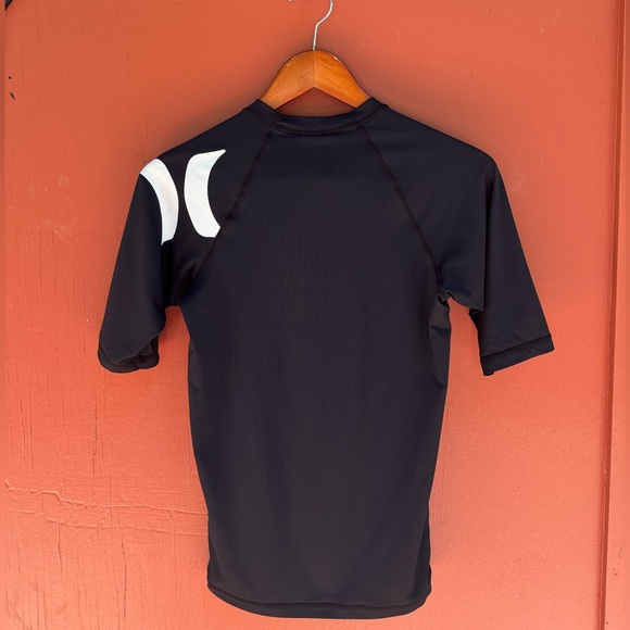 Hurley Rash Guard - Picture 2 of 5